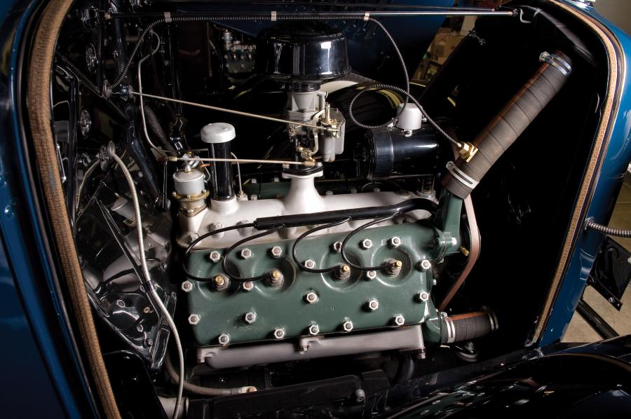  Ford Model 18 Cabriolet 1932 года  (фото 8 из 10)